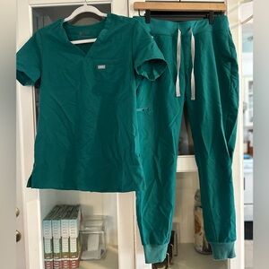 Figs Teal Short Sleeve Top